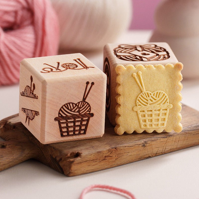 Knitting Cookie Cube - Pastrymade